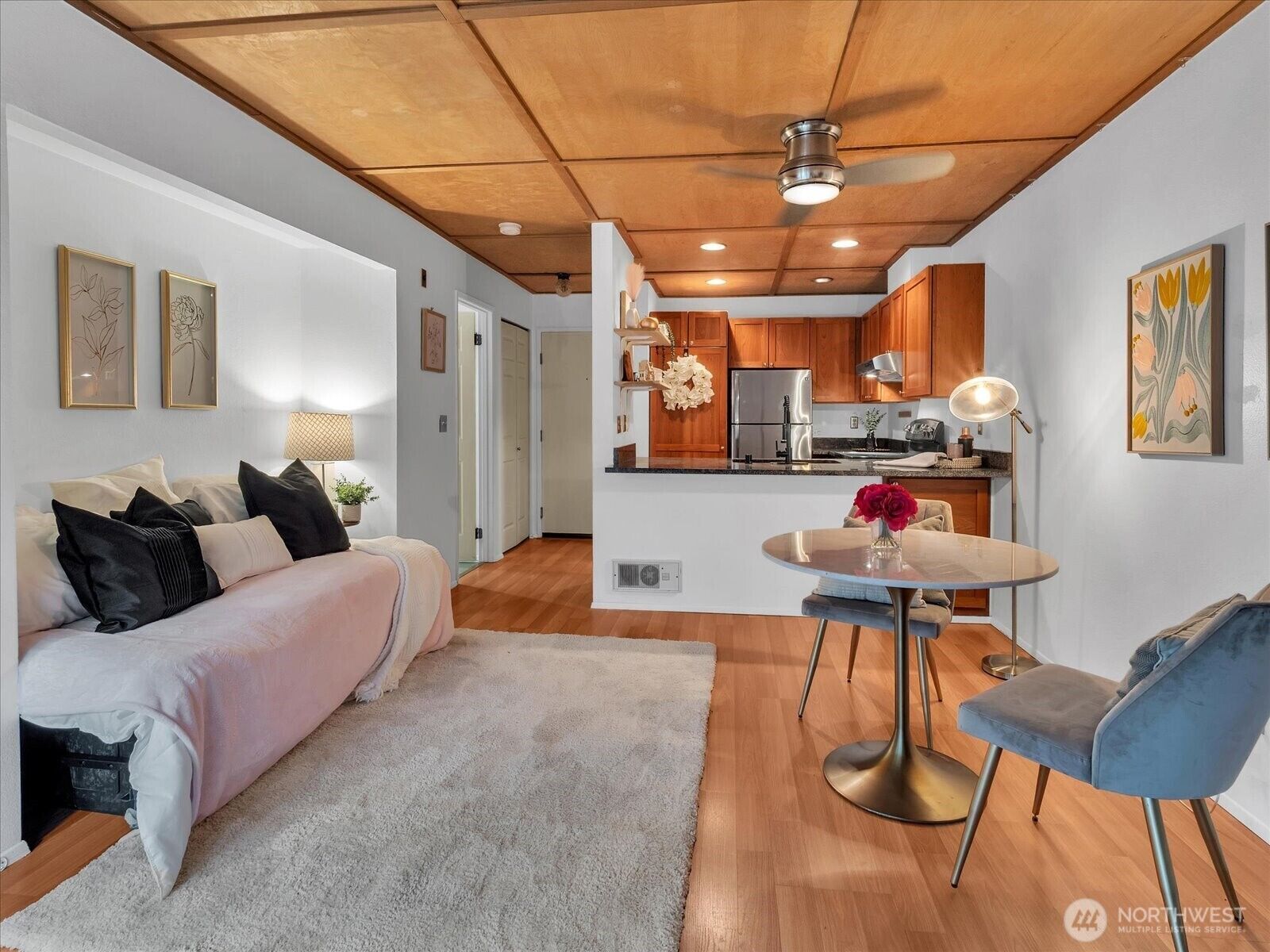 Property Photo:  211  Summit Avenue E N308  WA 98102 