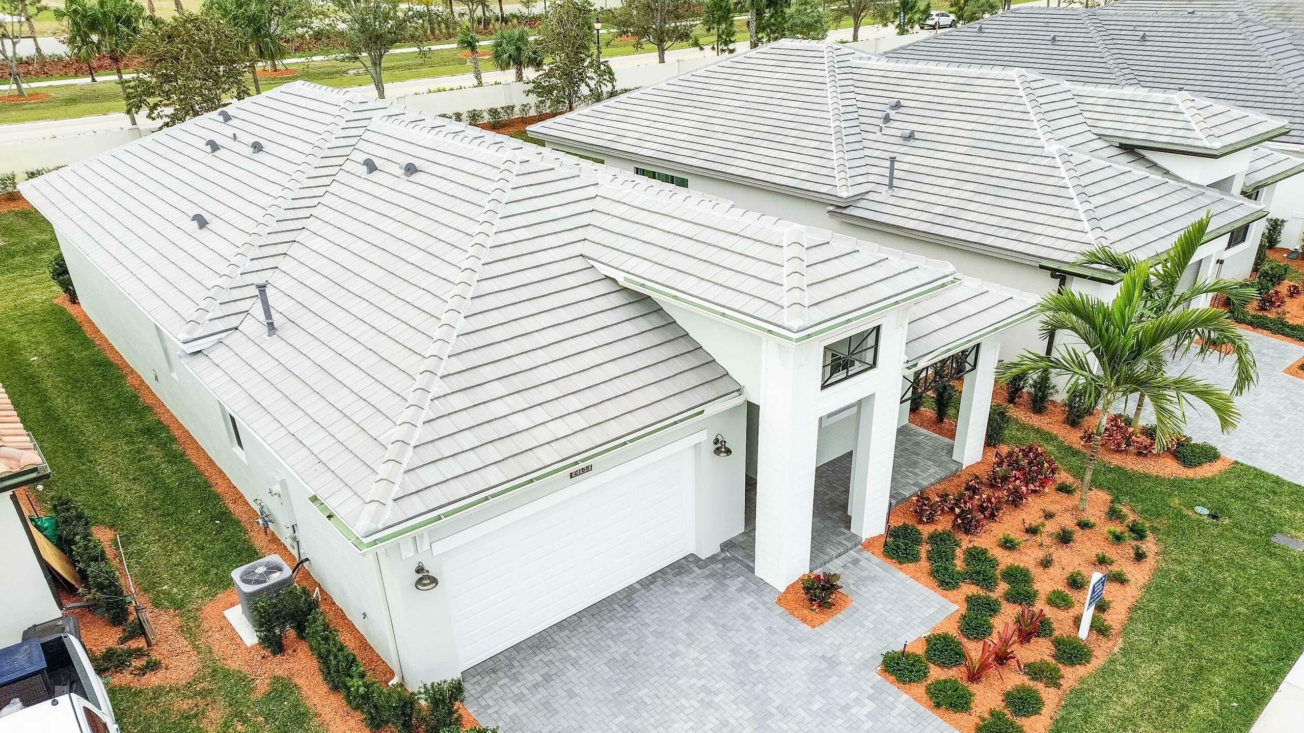 Property Photo: 2768 SE Ashfield Drive FL 34984
