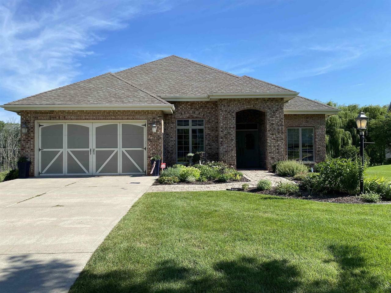 Property Photo: 36 Arboredge Way WI 53711