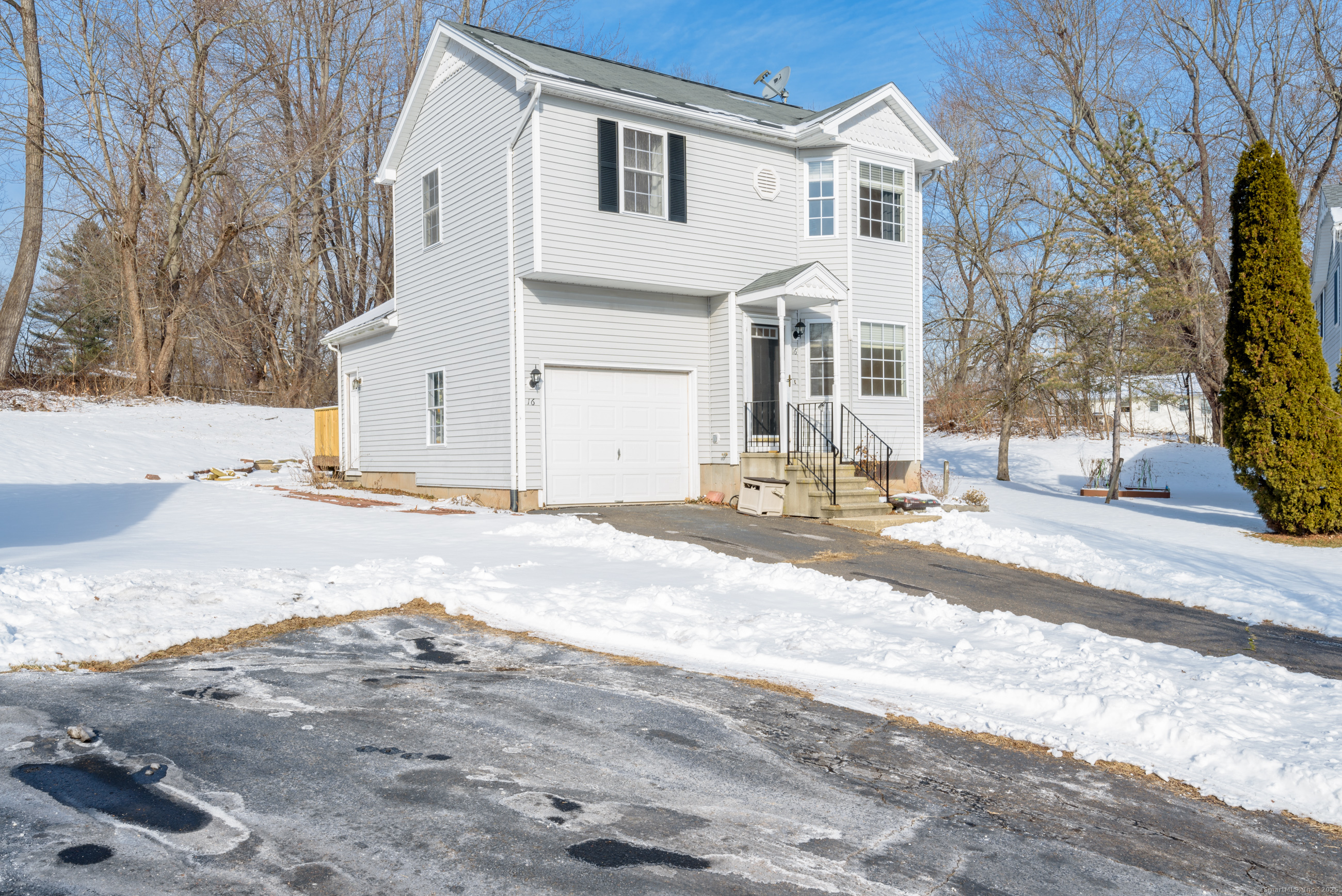 Property Photo:  16 Pheasant Hill Drive 16  CT 06082 