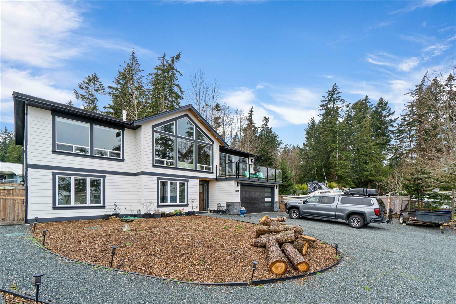 Property Photo:  4306 Eva Rd  BC V0R 1G0 