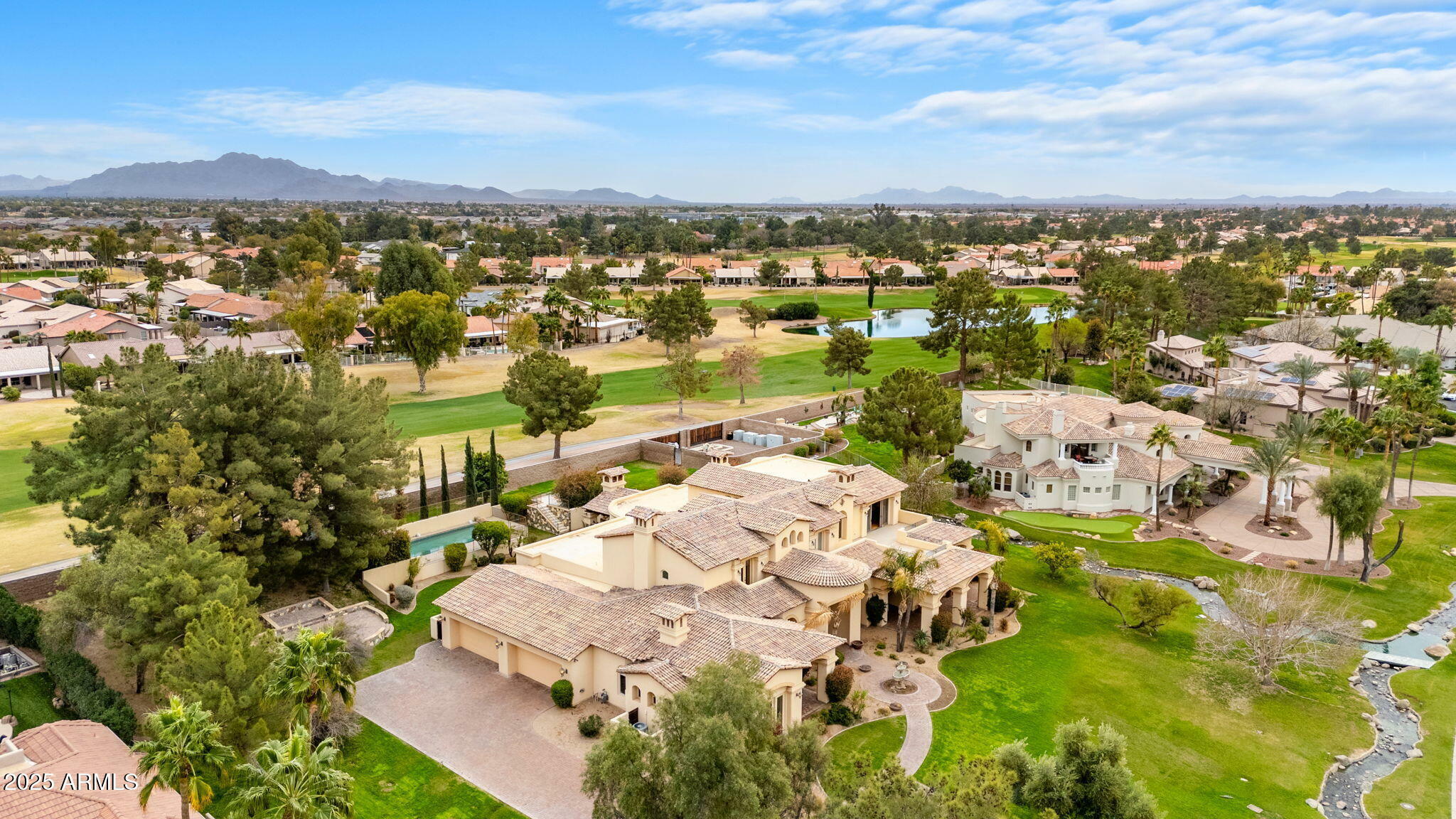 Property Photo: 21 E Oakwood Hills Drive AZ 85248