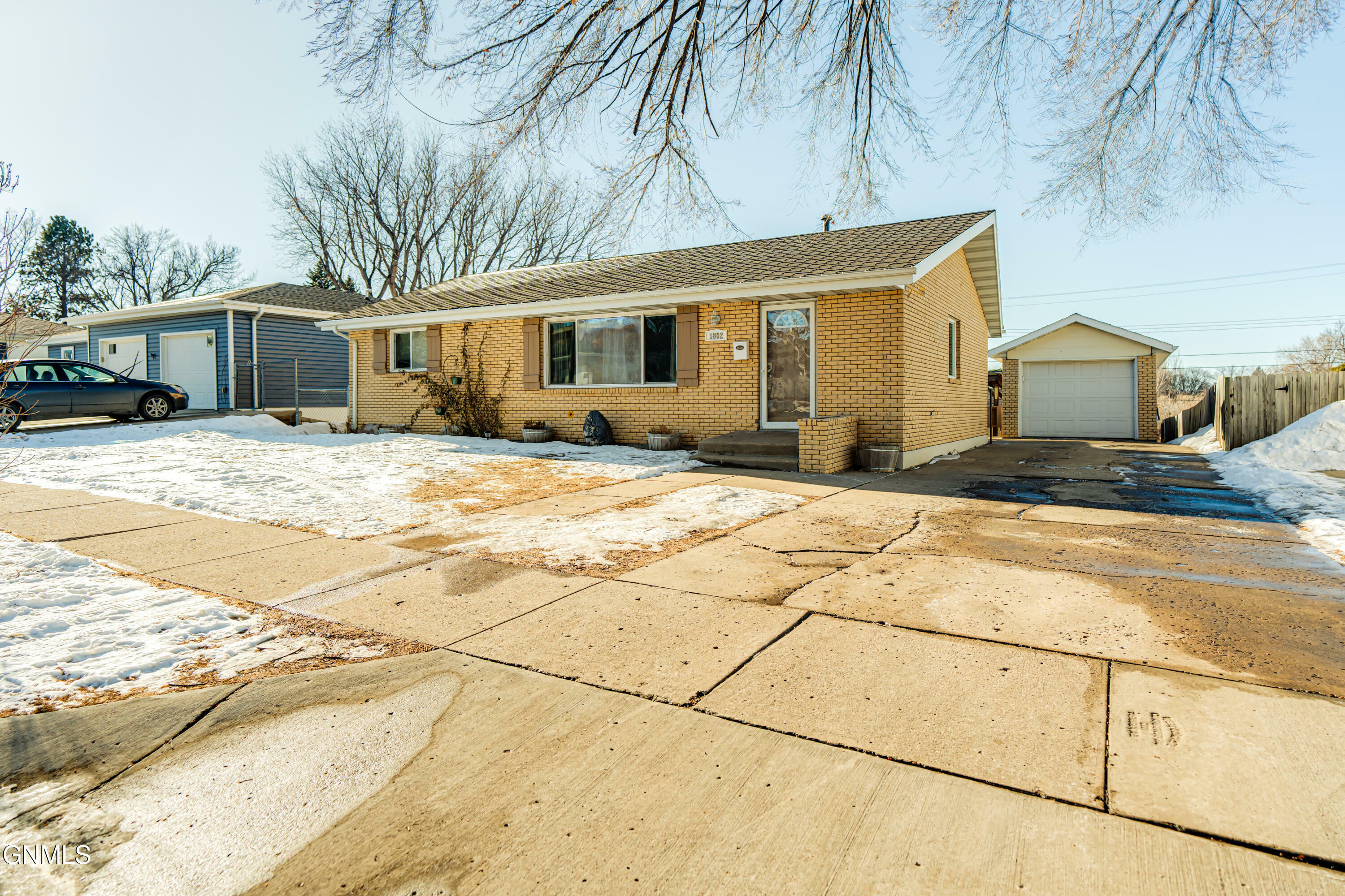 1802 9th Street N  Bismarck ND 58501 photo