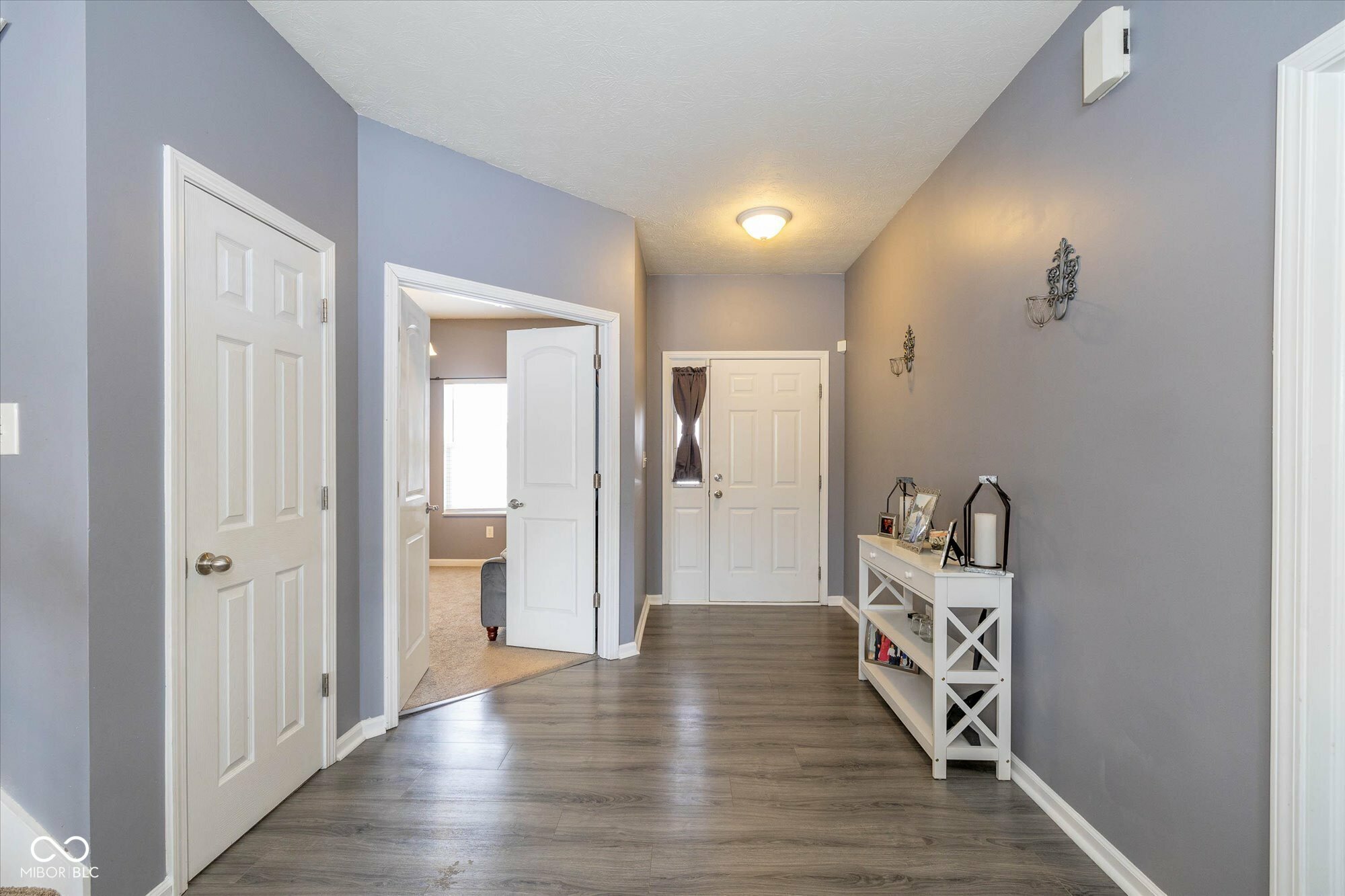 Property Photo: 4046 Stubbington Lane IN 46239