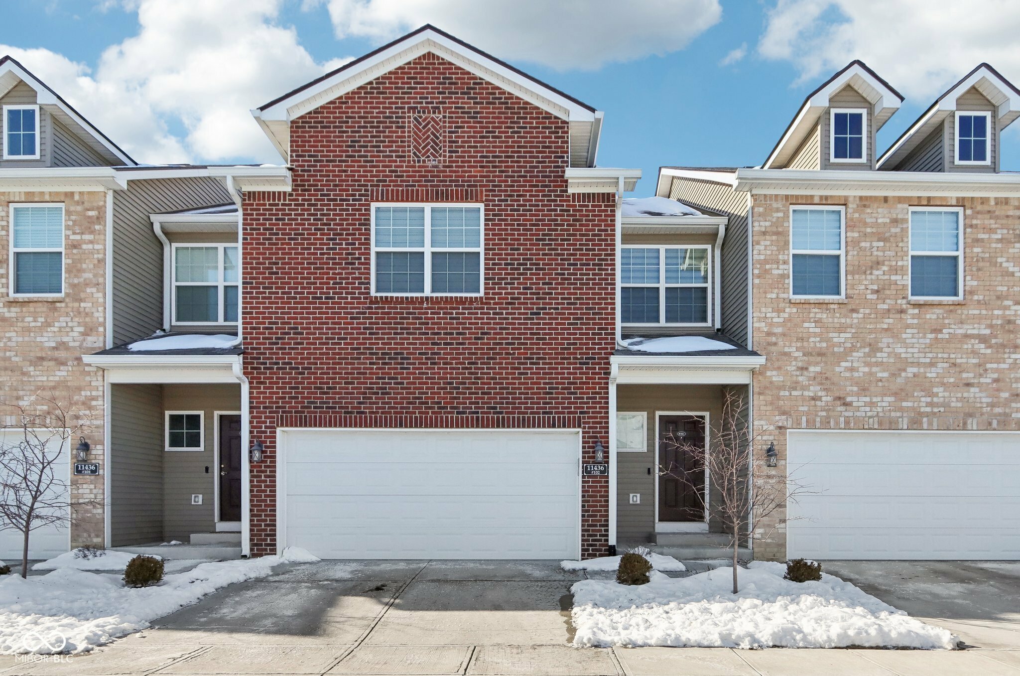 Property Photo: 11436 Mossy Court 102 IN 46037