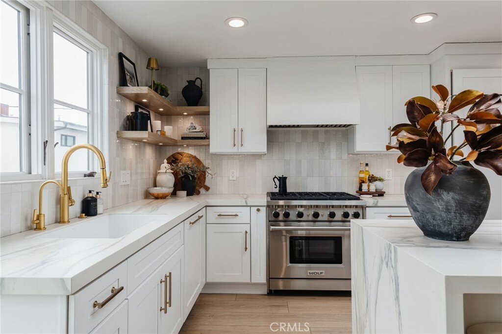 Property Photo: 429 21st Place CA 90266