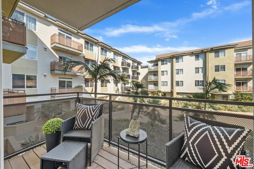 Property Photo: 13200 Pacific Promenade 237 CA 90094