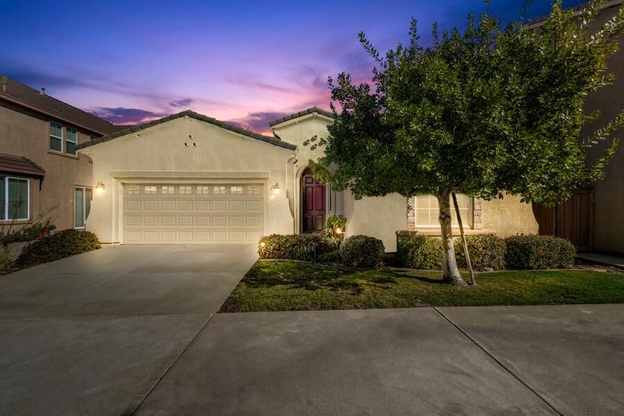 Property Photo:  3558 Nouveau Way  CA 95670 