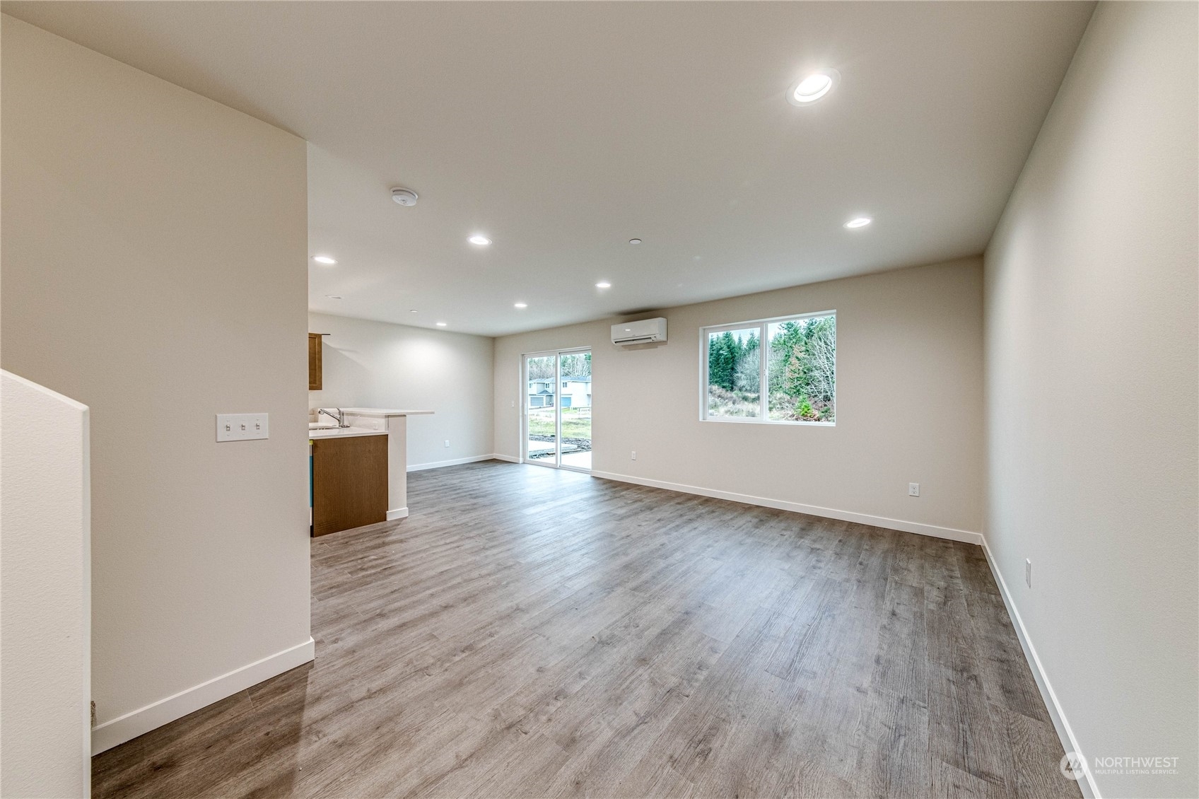 Property Photo:  208  Creekside Drive  WA 98362 