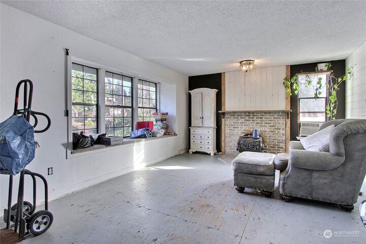 Property Photo:  9108  158th Street E  WA 98375 
