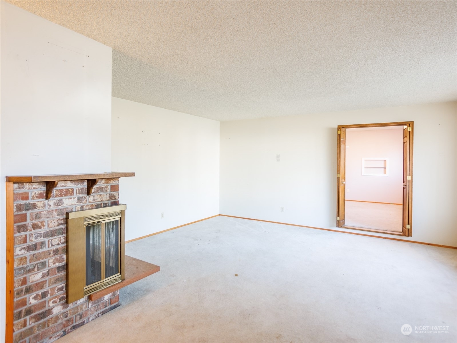 Property Photo:  743 S  27th Street  WA 98055 