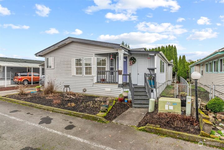 125  Arlington Place  Longview WA 98632 photo