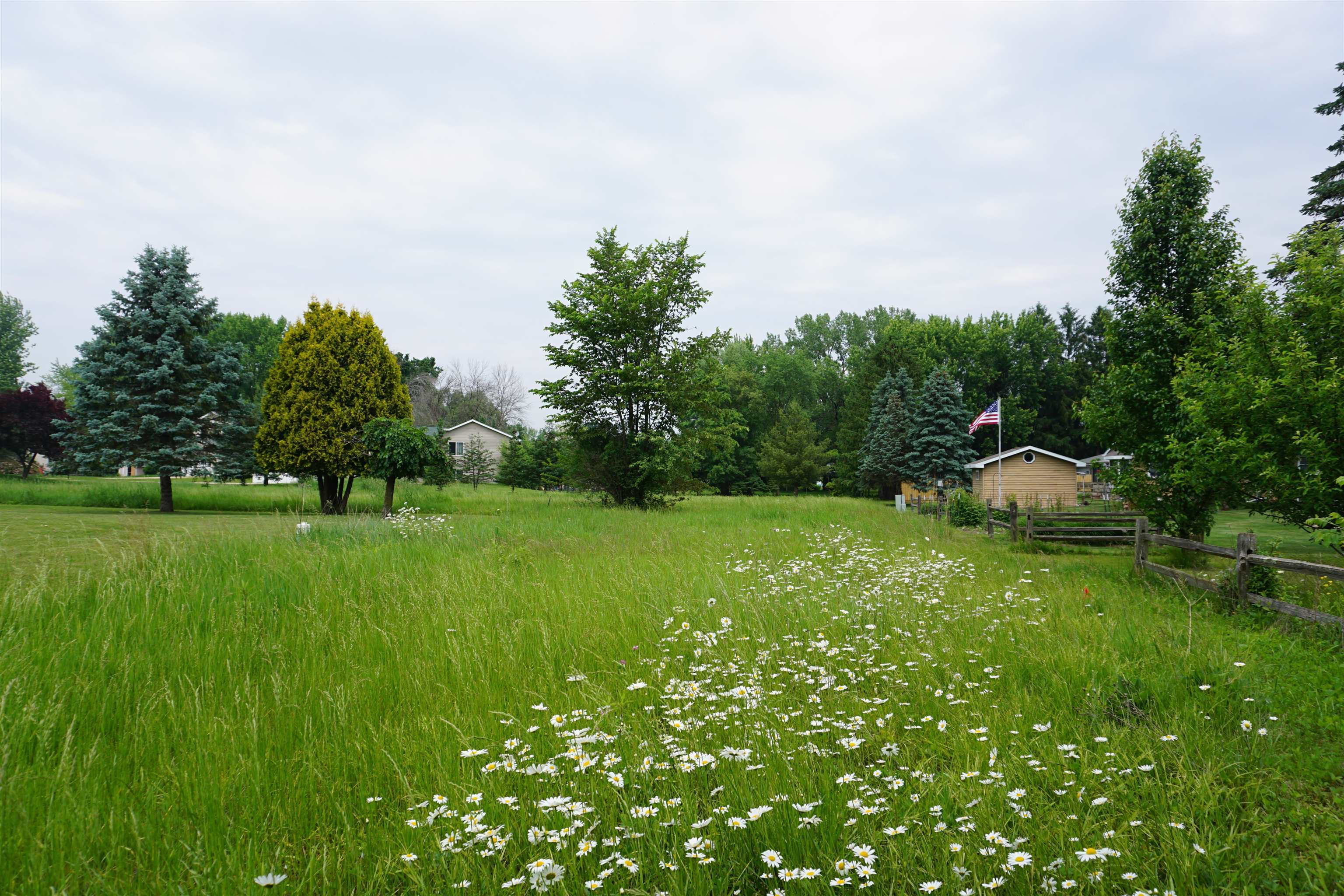 Property Photo: 709 Robin Street WI 54981