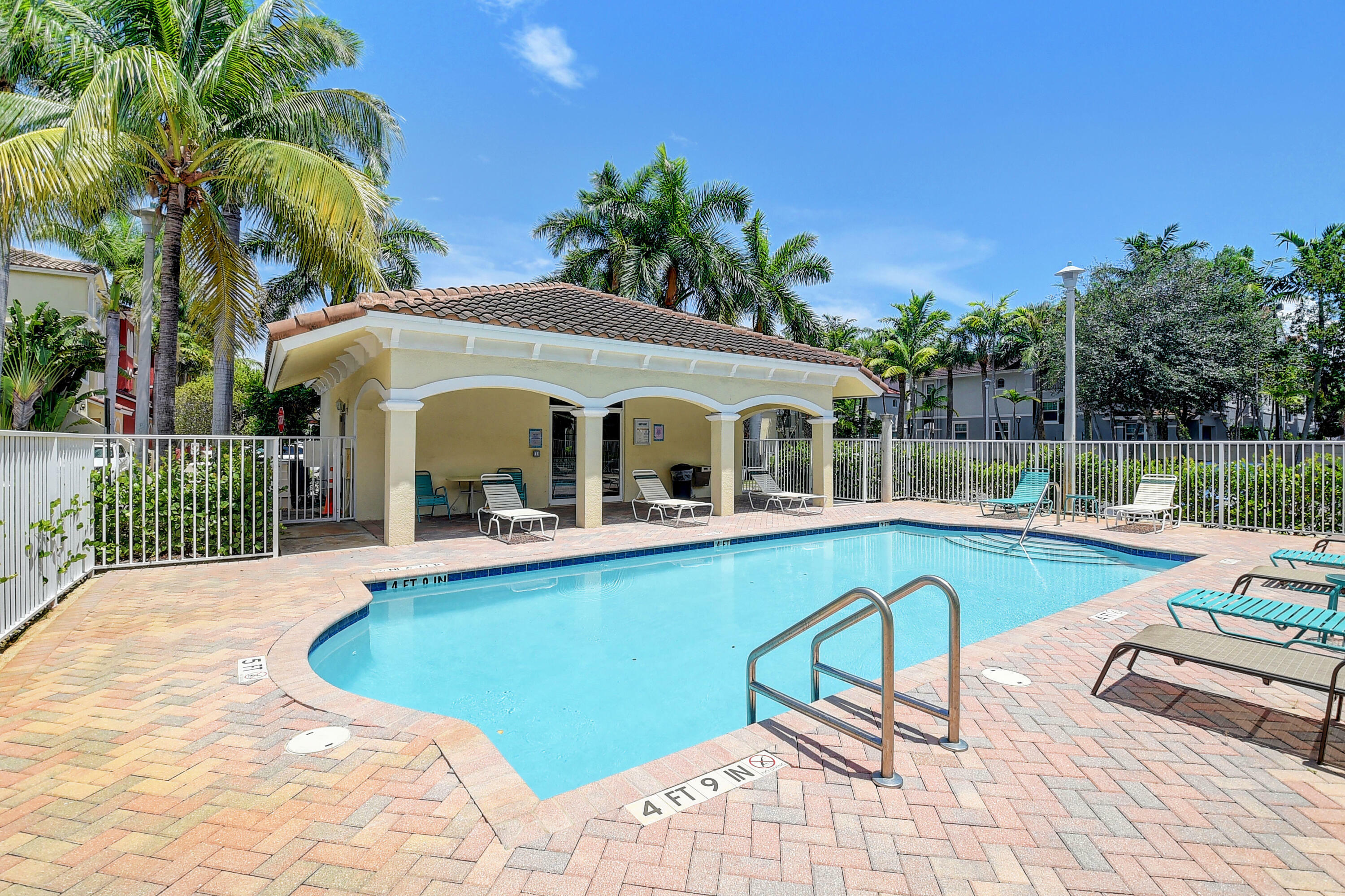 Property Photo: 525 Bayfront Drive FL 33435