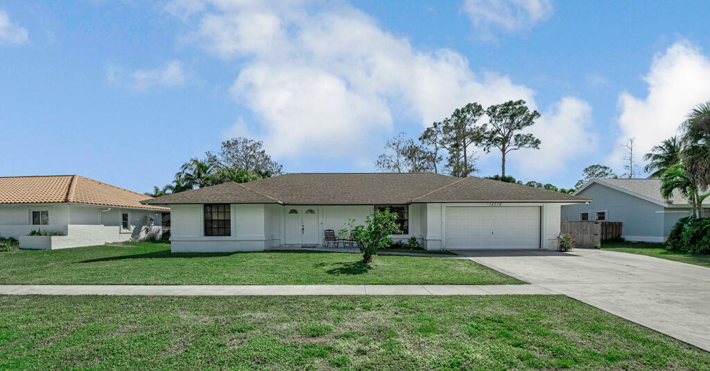 Property Photo:  14570 Paddock Drive  FL 33414 