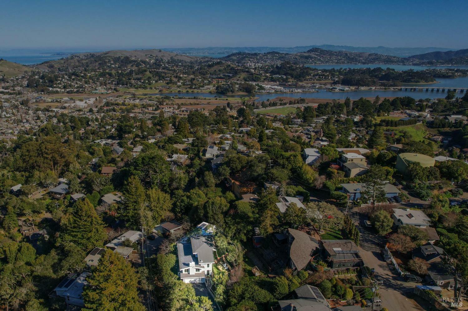 Property Photo:  981 Greenhill Road  CA 94941 