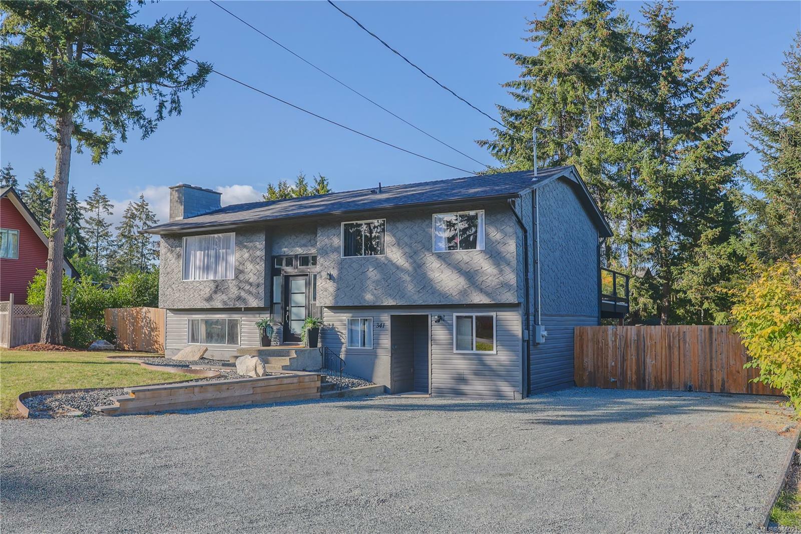 Property Photo:  341 Jensen Ave W  BC V9P 1K2 