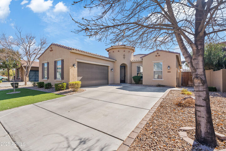 Property Photo:  2867 E Citadel Court  AZ 85298 