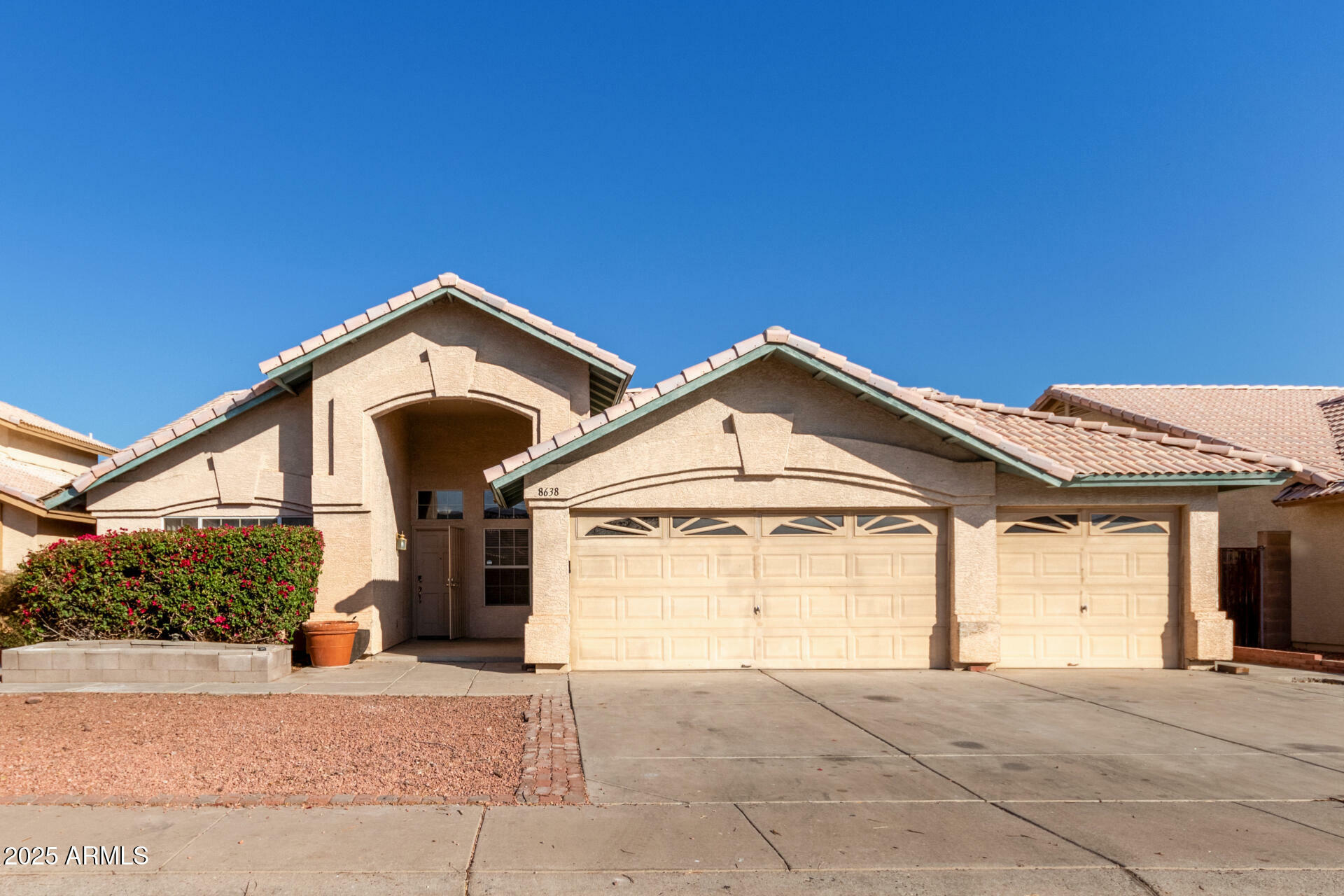 Property Photo:  8638 W Joan De Arc Avenue  AZ 85381 