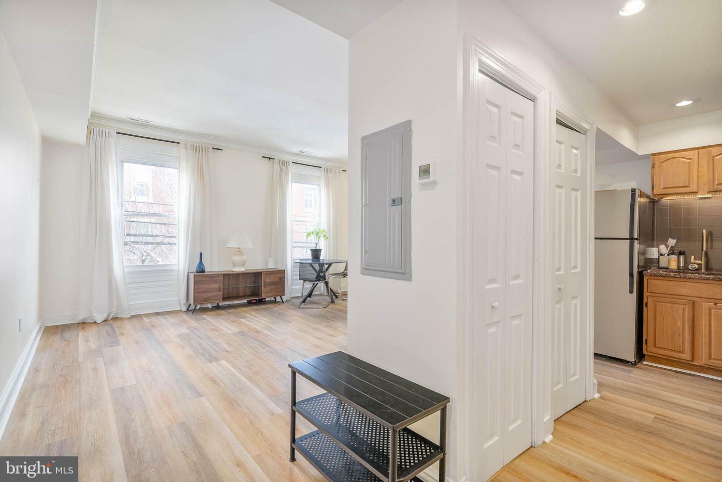 Property Photo:  558 N 16th Street 3  PA 19130 