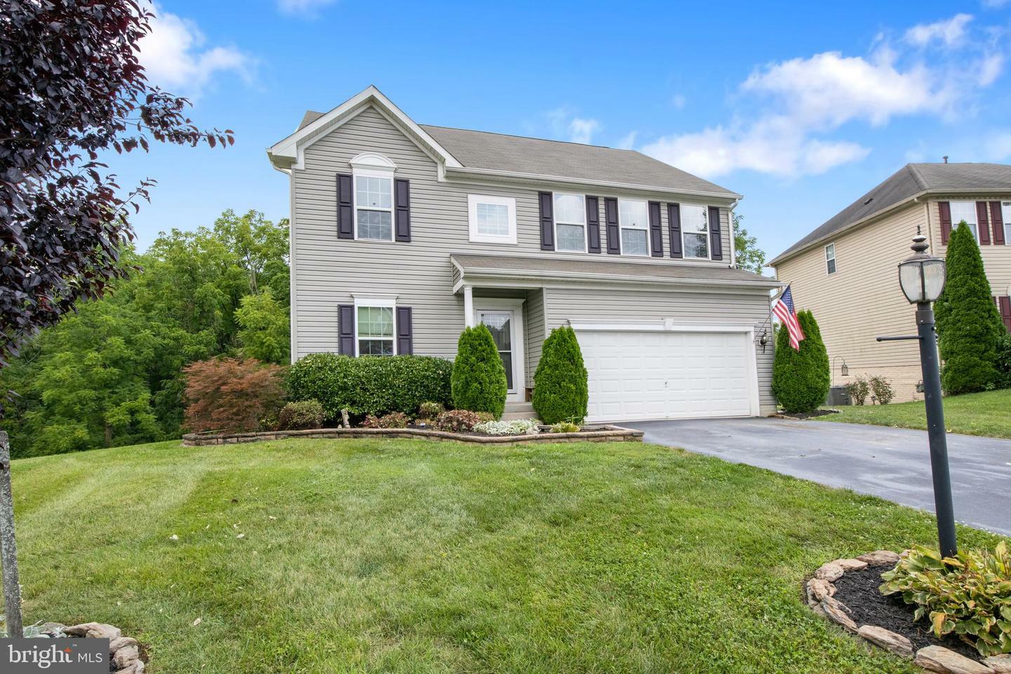 Property Photo:  2501 Codorus Lane  PA 17362 