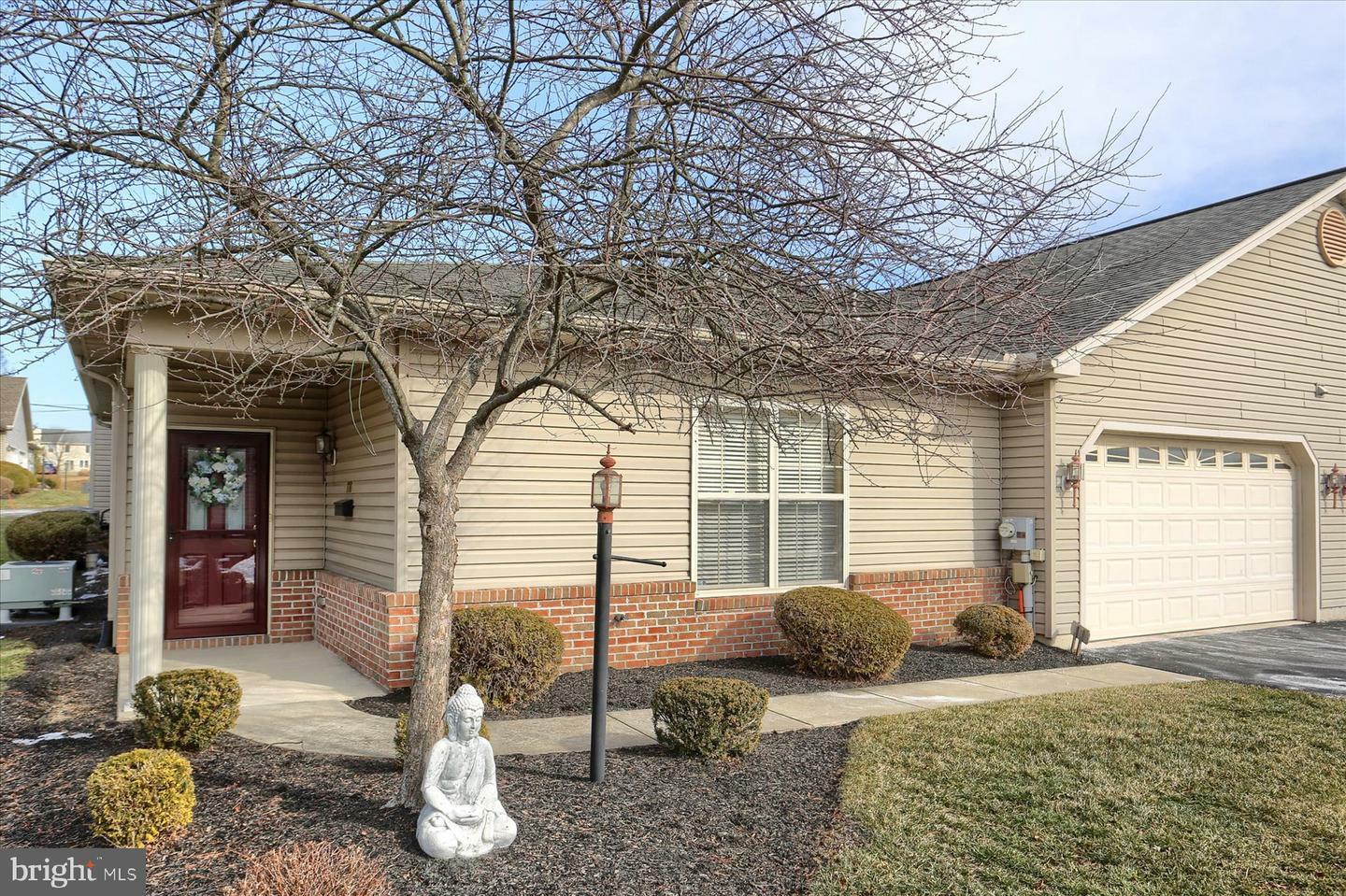 Property Photo:  170 Meadowview Drive  PA 17111 