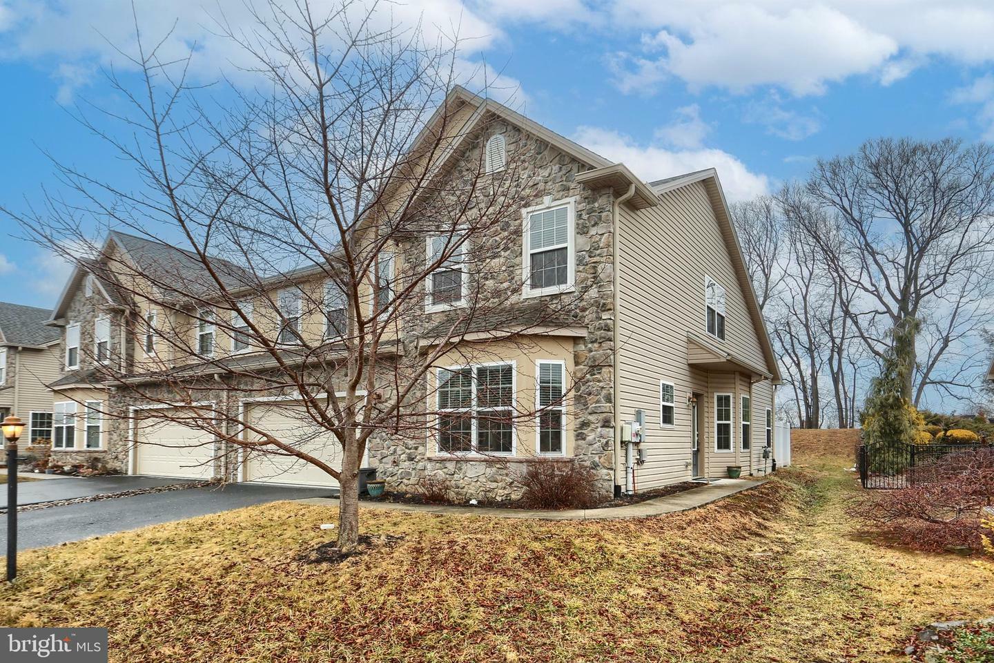 Property Photo:  1263 Yarmouth Lane  PA 17070 