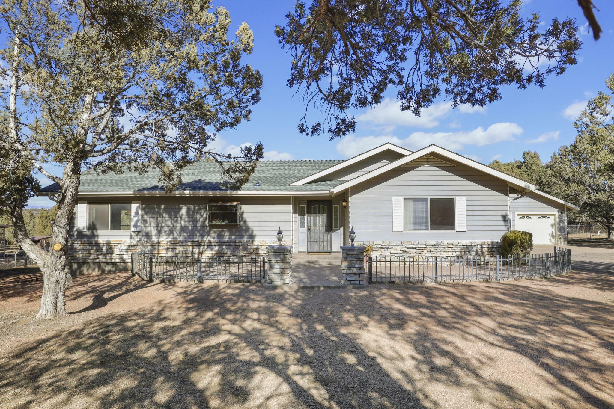 Property Photo: 1300 W Random Way Way AZ 85541