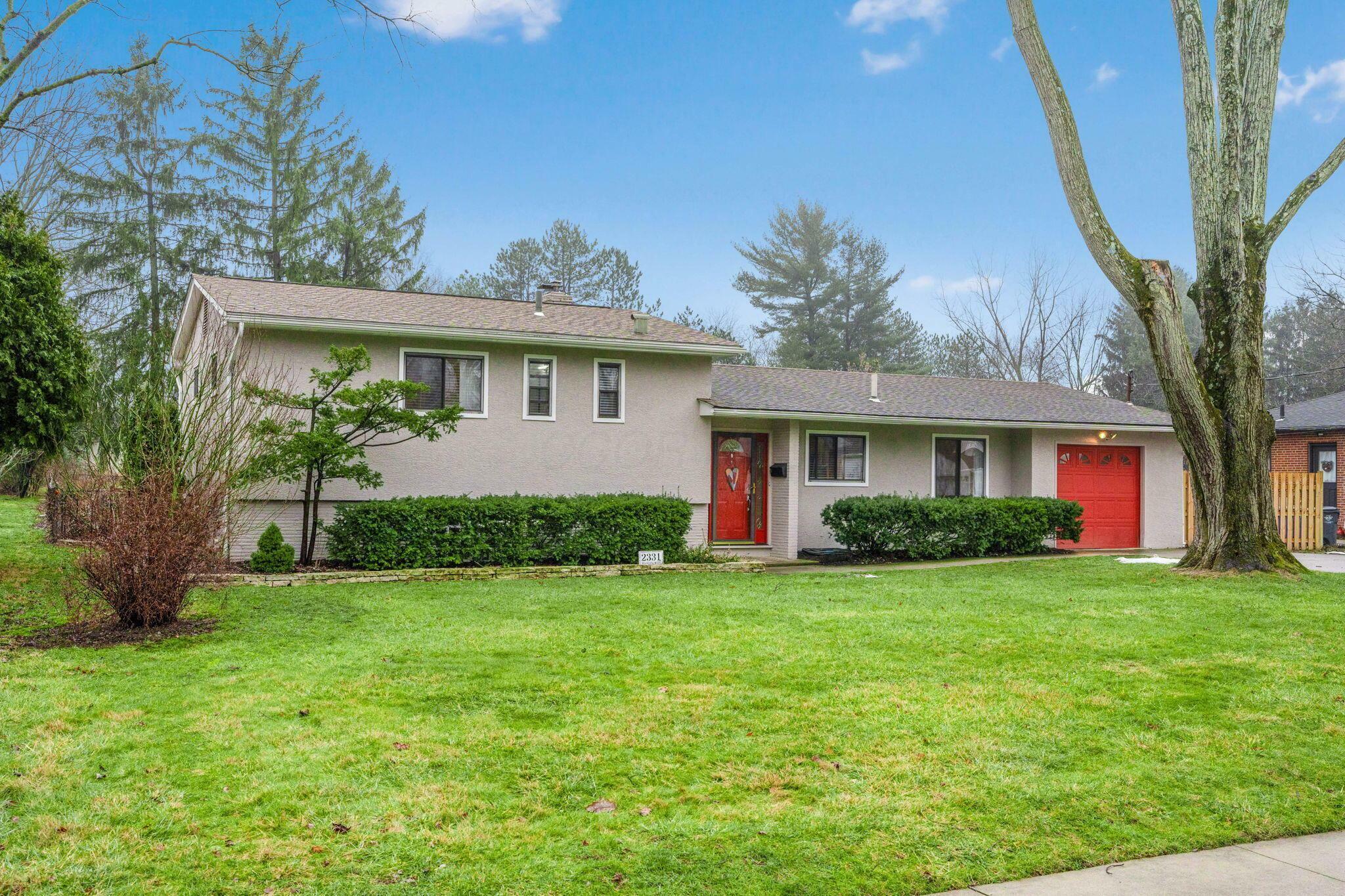 Property Photo: 2331 Wickliffe Road OH 43221
