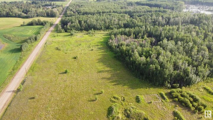 Property Photo: R.r. 42 Hwy 43 AB T0E 1G0