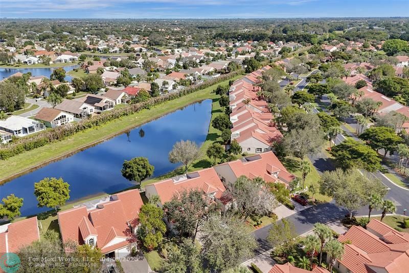 Property Photo: 7889 Lake Sands Dr FL 33446