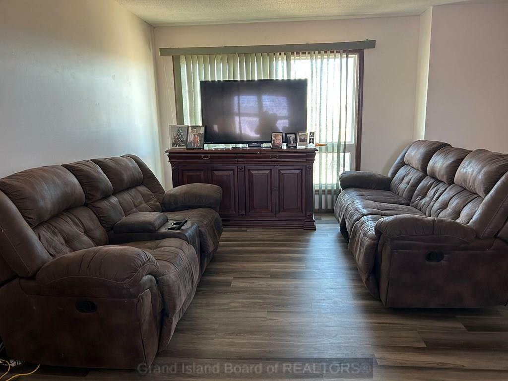Property Photo: 923 S Lincoln NE 68801