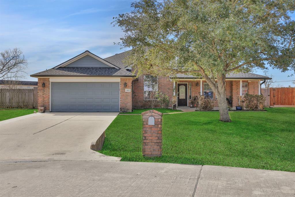 Property Photo:  8007 Elm Wood Court  TX 77523 