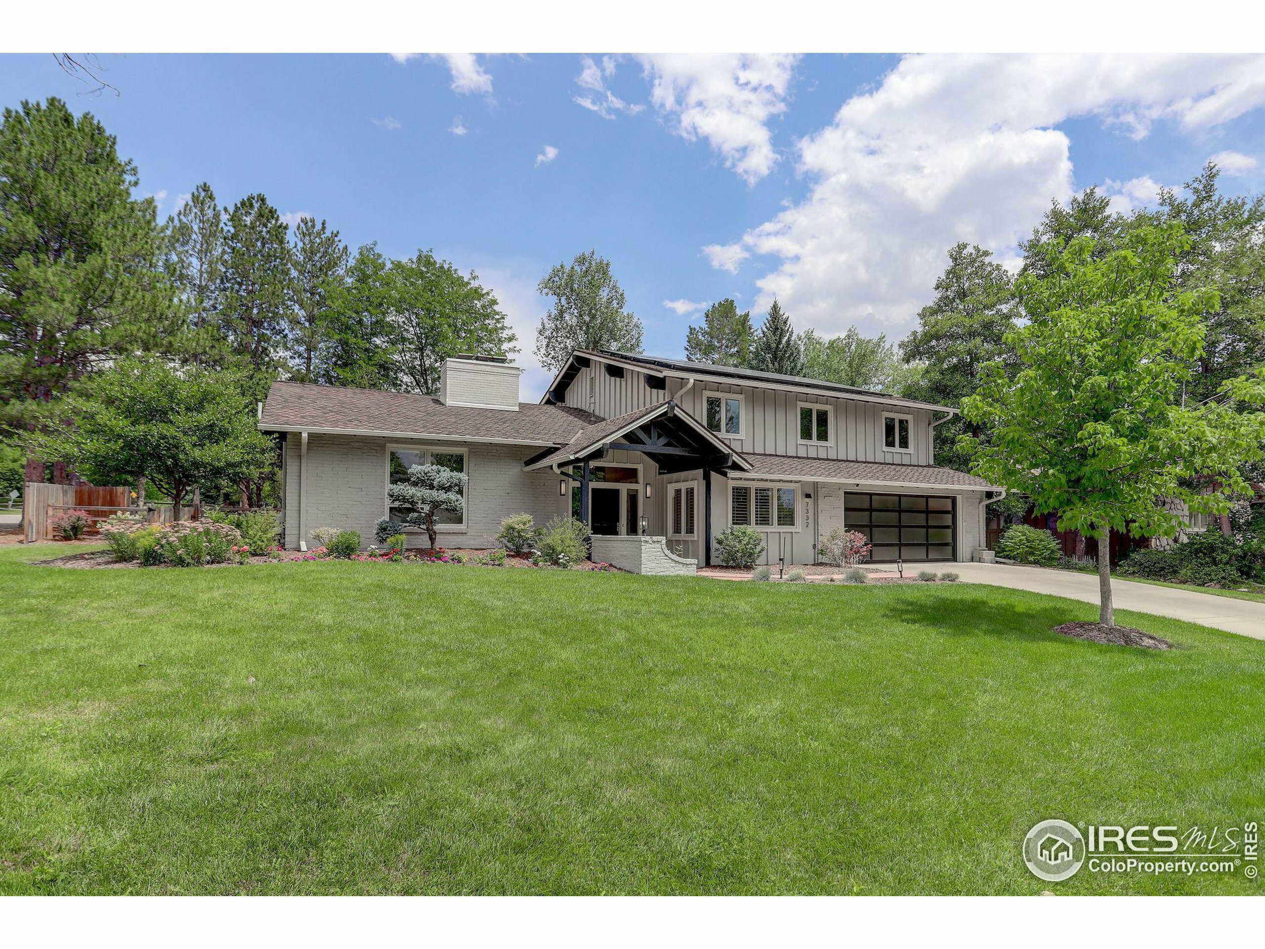 7332 Island Cir  Boulder CO 80301 photo