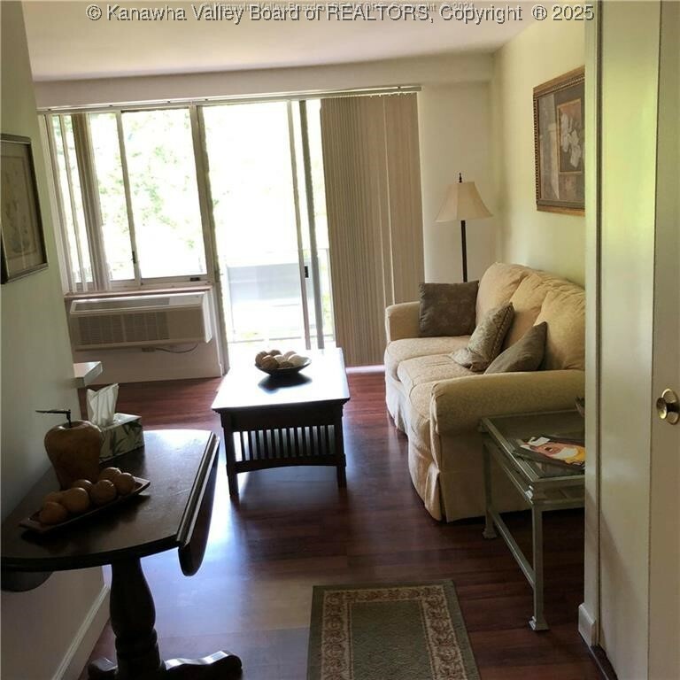 Property Photo: 1800 Roundhill Road 307 WV 25314