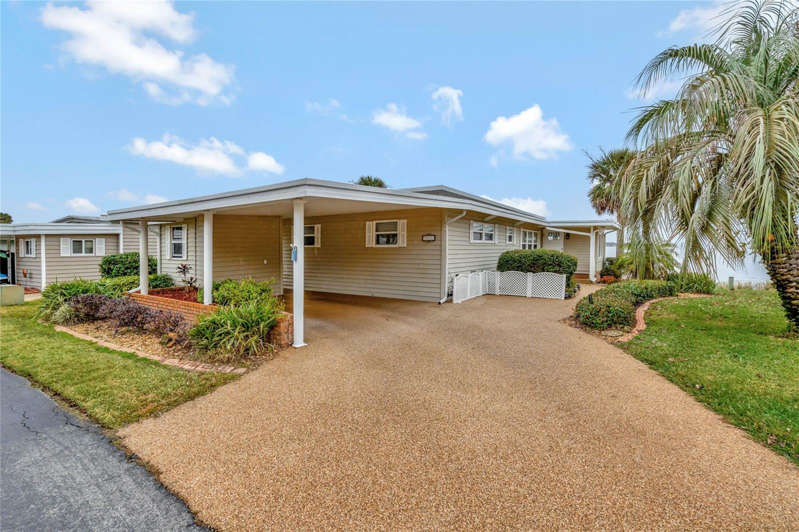 Property Photo: 13 Sunrise Trail FL 34731