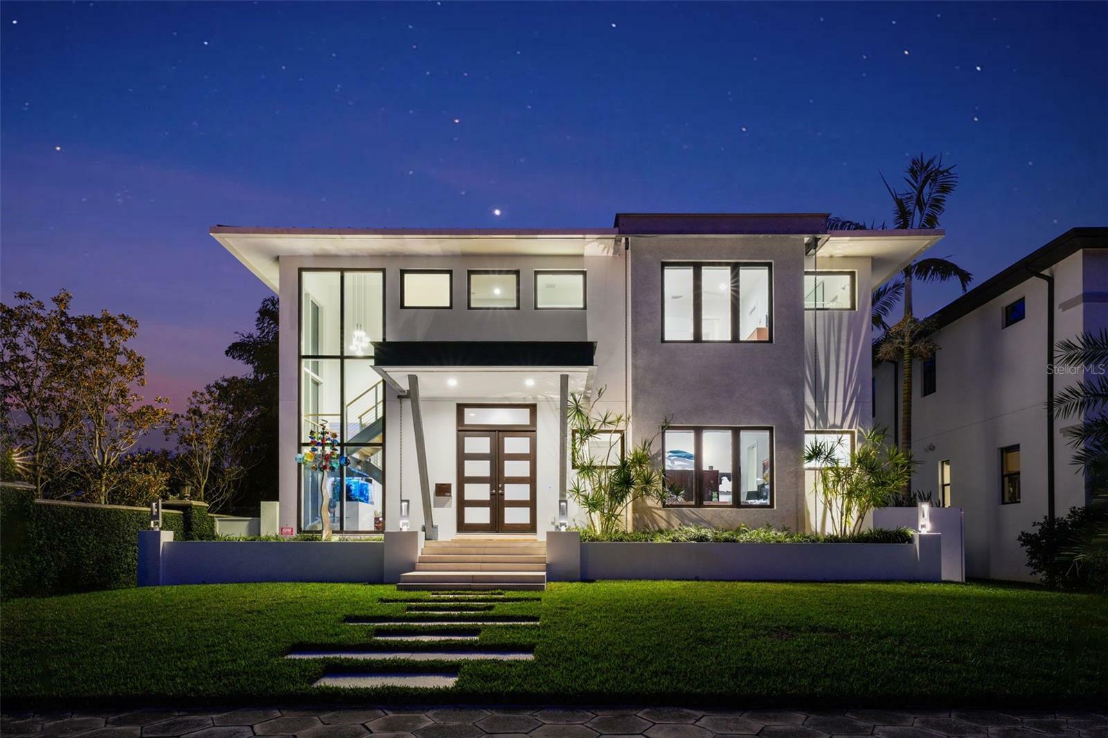 720 16th Avenue NE  St Petersburg FL 33704 photo