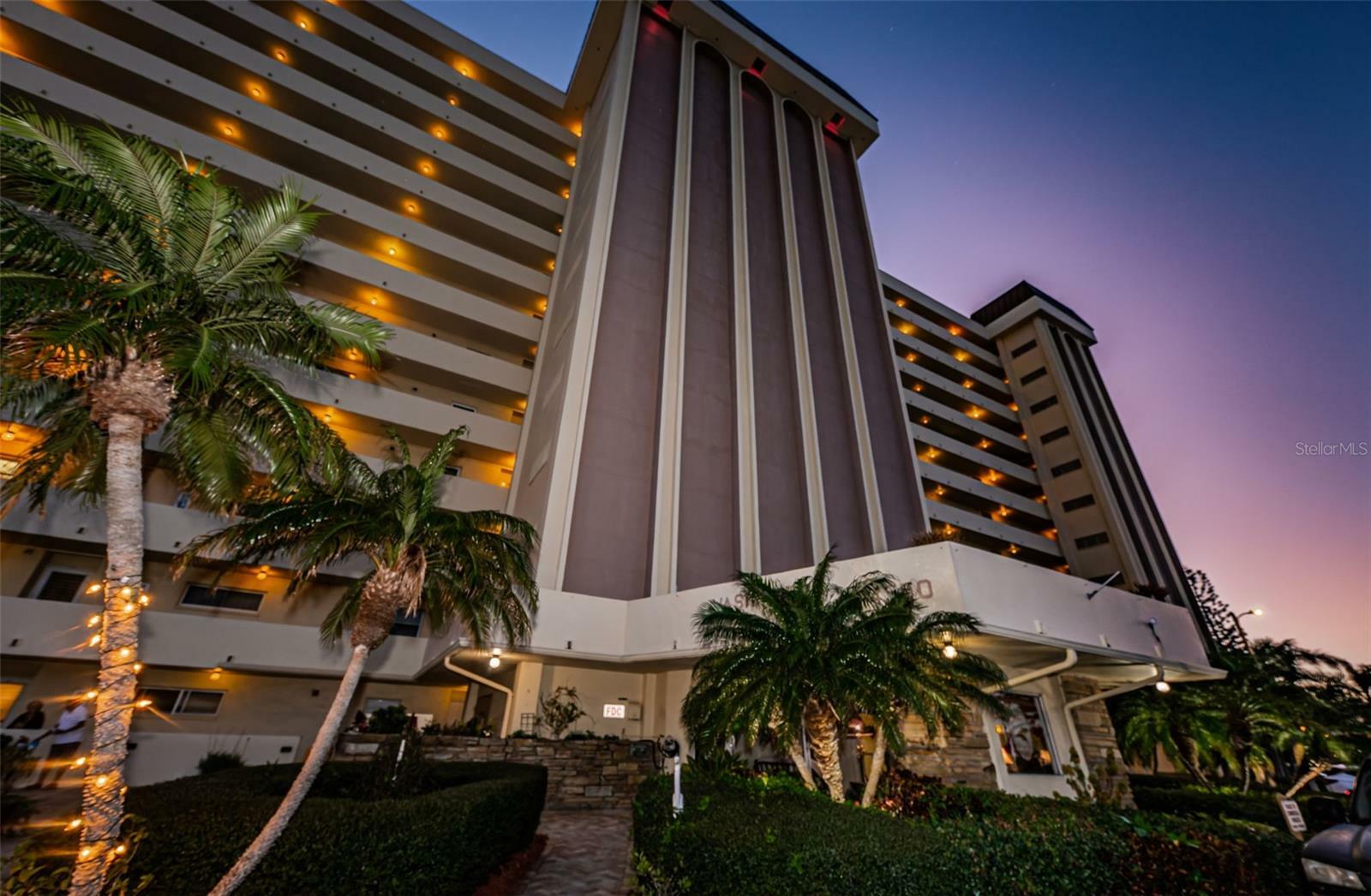 Property Photo: 4550 Cove Circle 804 FL 33708
