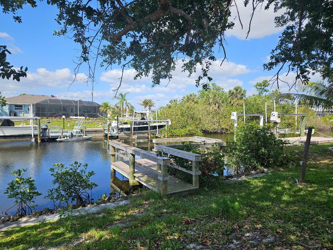 Property Photo: 18938 Ayrshire Circle FL 33948