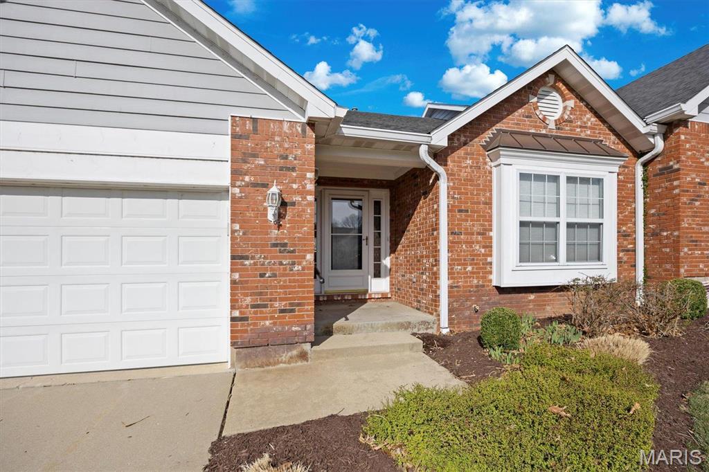Property Photo: 7421 Timberpoint Court IL 62208