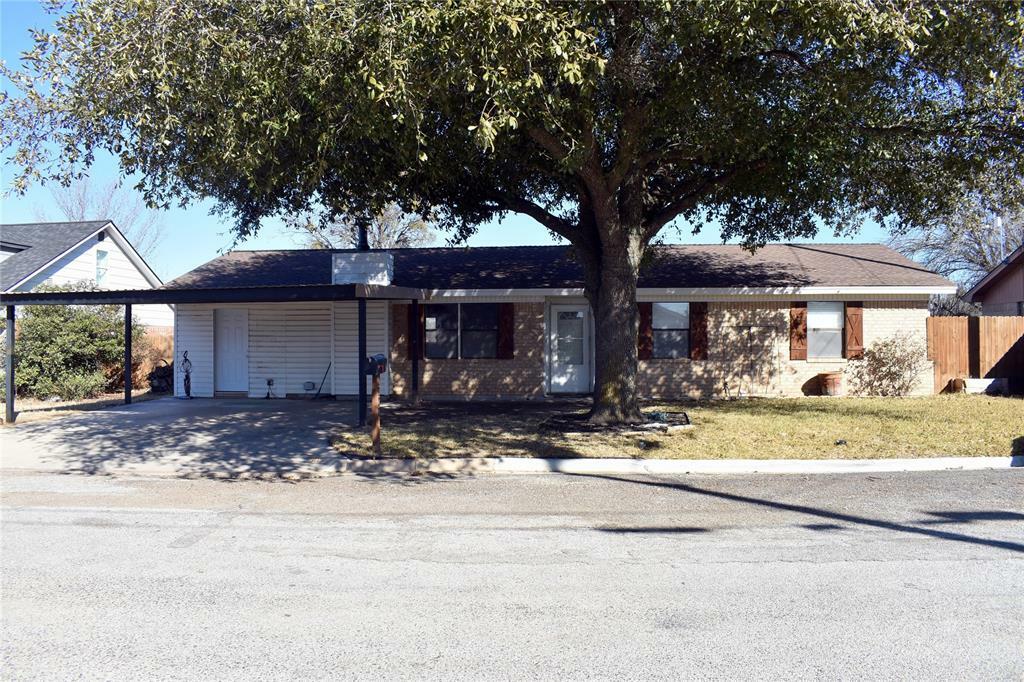 Property Photo:  1204 Switzer Street  TX 76823 