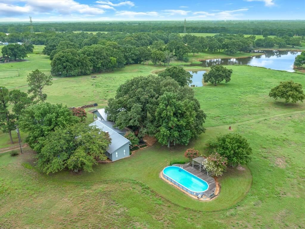 Property Photo: 3264 Vz County Road 3702 TX 75169