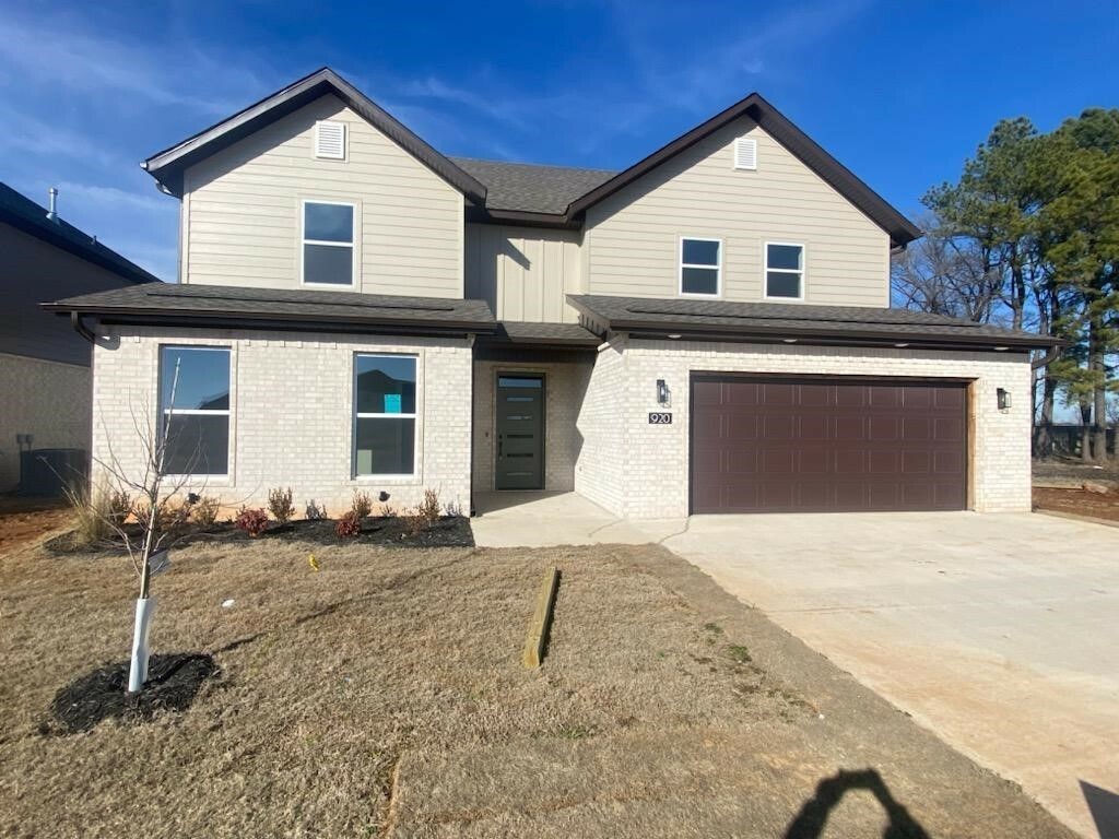 Property Photo: 920 Moksha Street AR 72719