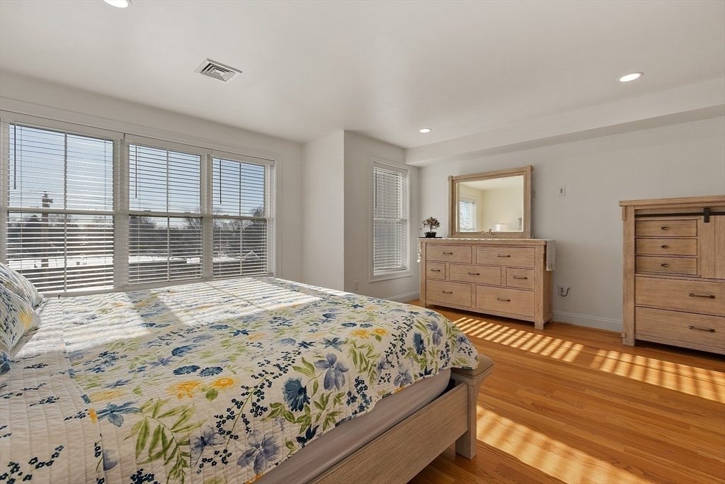 Property Photo: 48 Central Ave 5 MA 01432