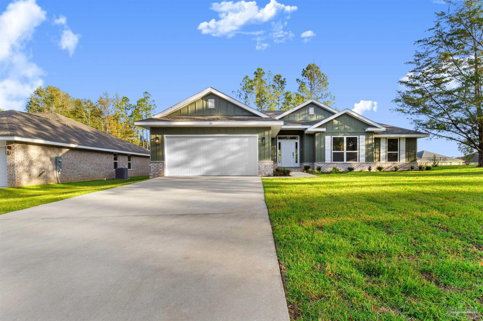 Property Photo:  188 Cedar Tree Ln 51B  FL 32533 