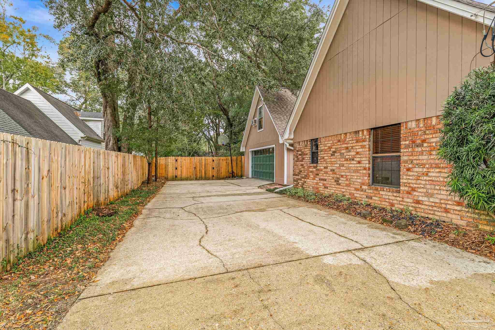 Property Photo:  3162 Benton Blvd  FL 32571 