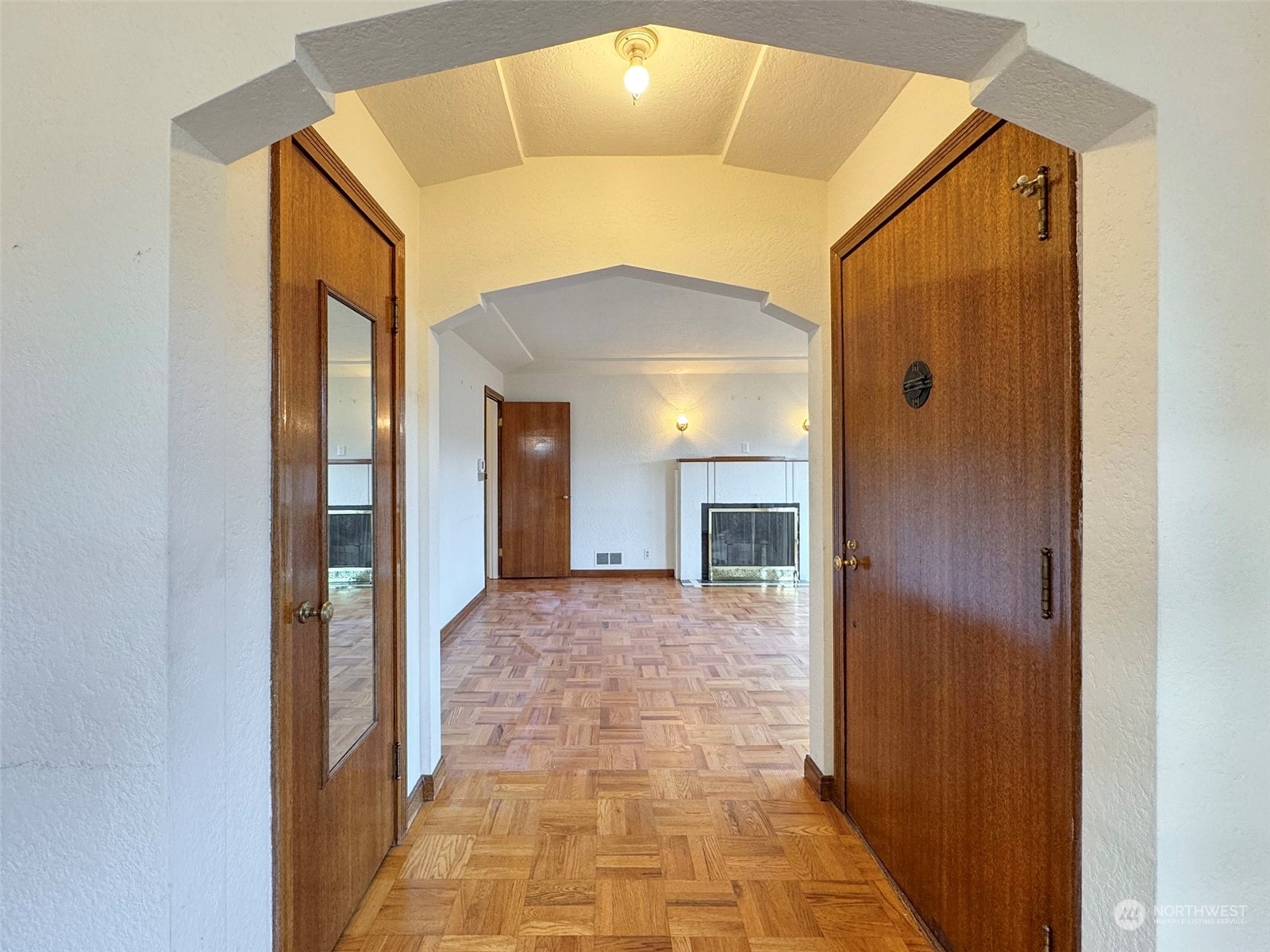 Property Photo: 1214 E 3rd Street WA 98362