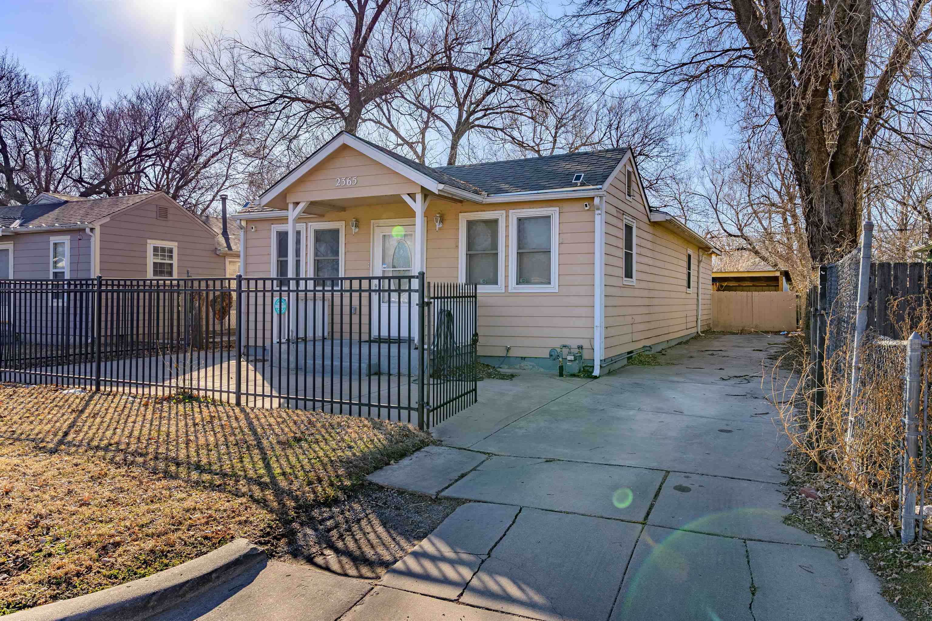 Property Photo:  2365 N Salina Ave  KS 67204 