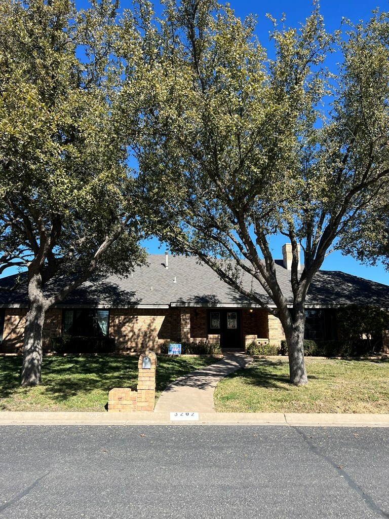 Property Photo:  3202 Clearview Dr  TX 76904 