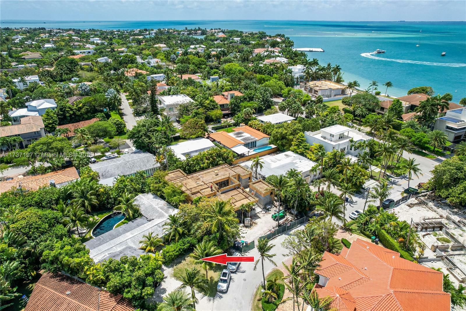Property Photo: 385 Harbor Ct FL 33149